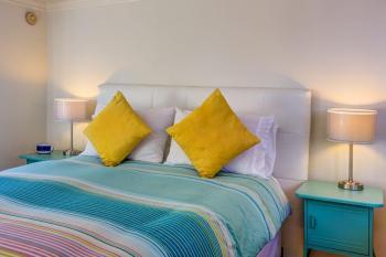 Beverly Hills Modern Guesthouse